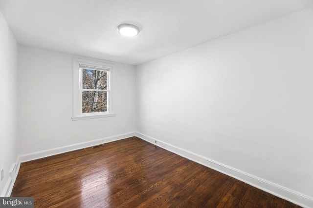 1451 W END DR, Philadelphia, PA 19151