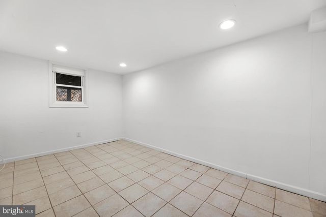 1451 W END DR, Philadelphia, PA 19151