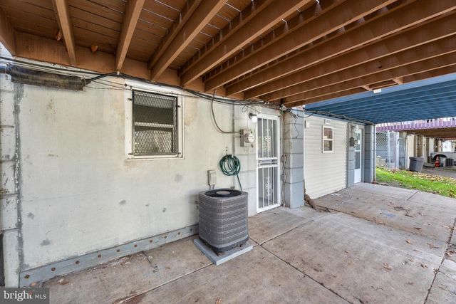 1451 W END DR, Philadelphia, PA 19151