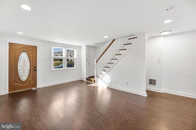 1451 W END DR, Philadelphia, PA 19151