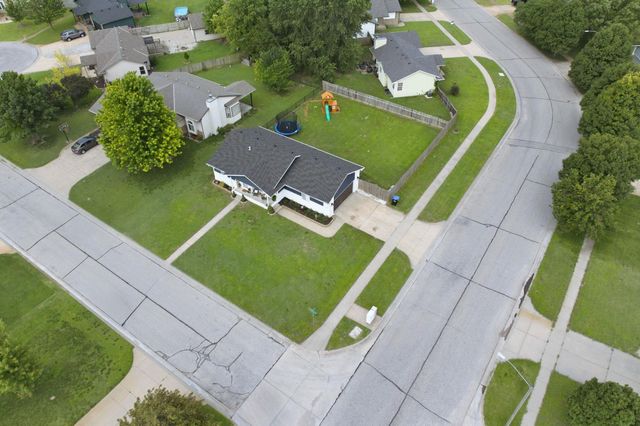 4505 S Richmond, Wichita, KS 67217