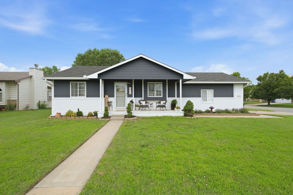 4505 S Richmond, Wichita, KS 67217