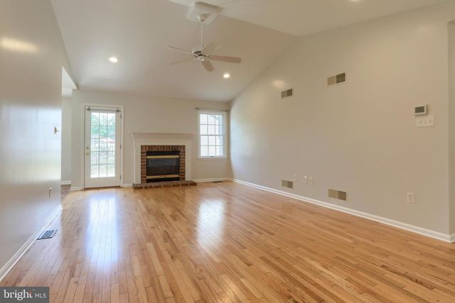 1 SWEET ARROW DR, Hummelstown, PA 17036