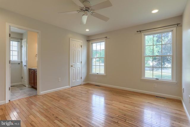 1 SWEET ARROW DR, Hummelstown, PA 17036