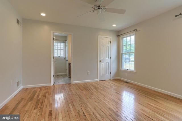 1 SWEET ARROW DR, Hummelstown, PA 17036