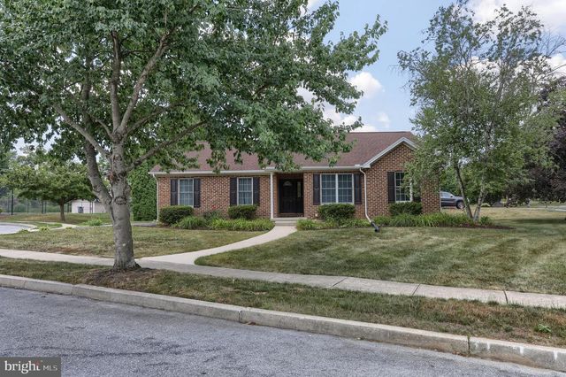 1 SWEET ARROW DR, Hummelstown, PA 17036