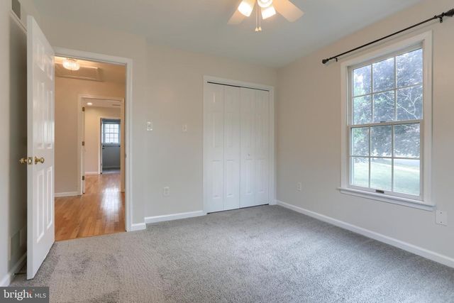 1 SWEET ARROW DR, Hummelstown, PA 17036