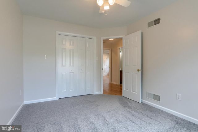 1 SWEET ARROW DR, Hummelstown, PA 17036