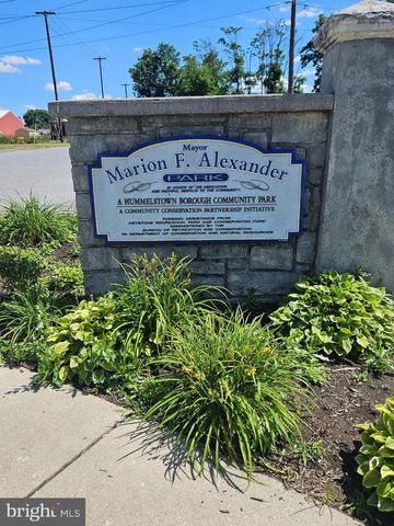 1 SWEET ARROW DR, Hummelstown, PA 17036