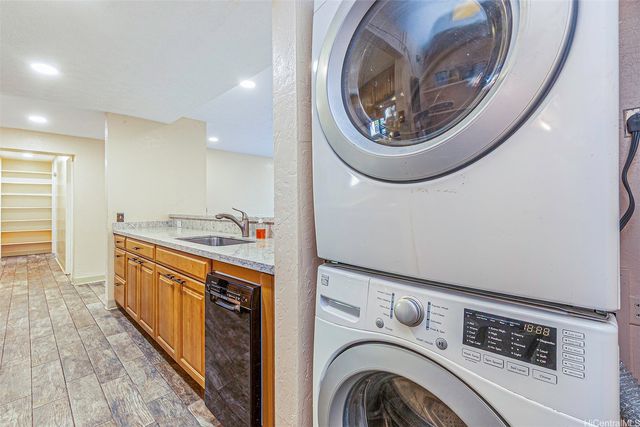 98-360 Koauka Loop 243, Aiea, HI 96701