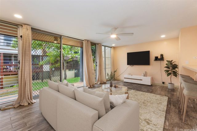 98-360 Koauka Loop 243, Aiea, HI 96701