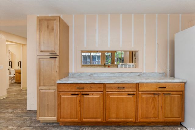 98-360 Koauka Loop 243, Aiea, HI 96701