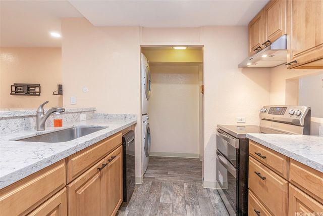 98-360 Koauka Loop 243, Aiea, HI 96701