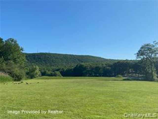 1104 Evergreen Court, Highland Mills, NY 10930