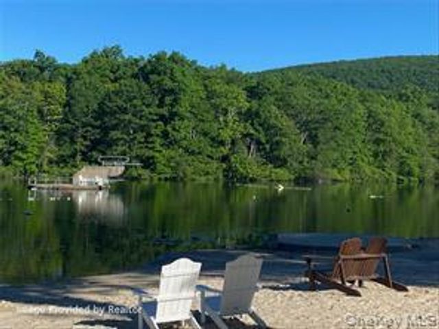 1104 Evergreen Court, Highland Mills, NY 10930