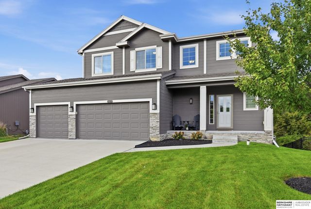 1708 Pilgrim Drive, Bellevue, NE 68123