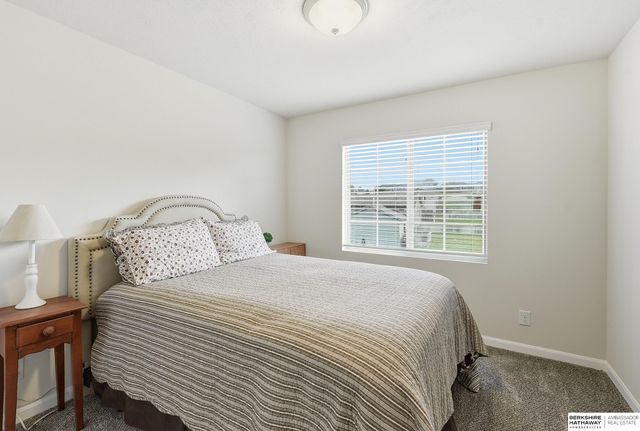 1708 Pilgrim Drive, Bellevue, NE 68123