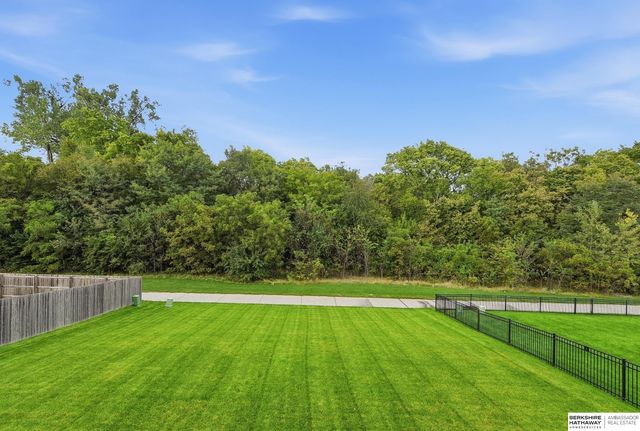 1708 Pilgrim Drive, Bellevue, NE 68123