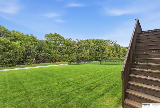1708 Pilgrim Drive, Bellevue, NE 68123