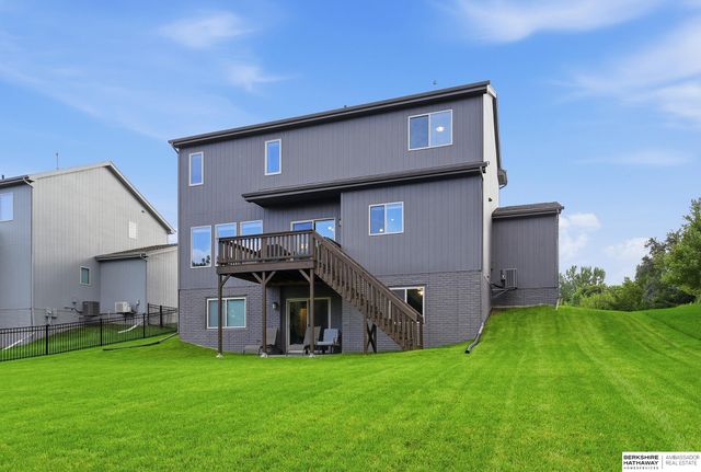 1708 Pilgrim Drive, Bellevue, NE 68123