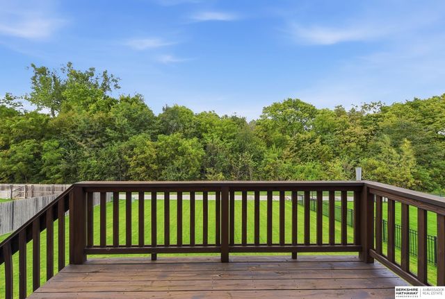 1708 Pilgrim Drive, Bellevue, NE 68123