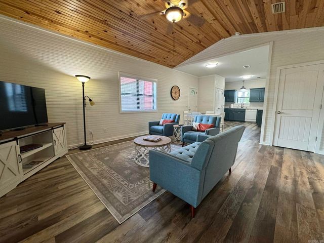 320 Pebble Creek, Mountain View, AR 72560