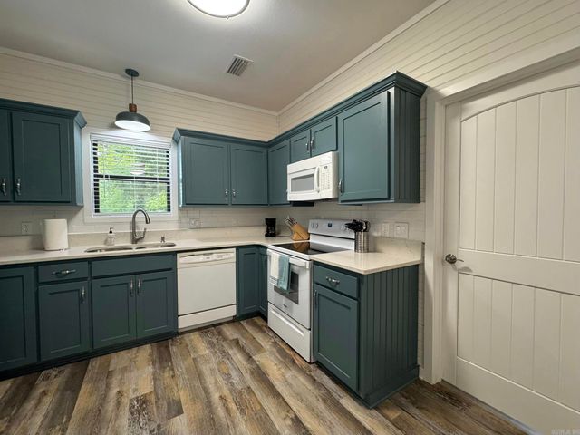 320 Pebble Creek, Mountain View, AR 72560