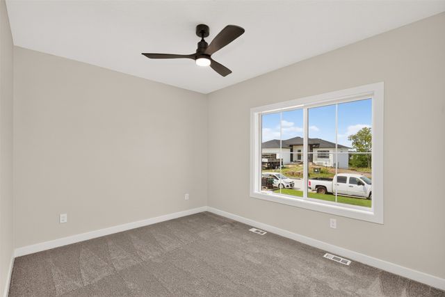 4737 144th Street, Urbandale, IA 50323