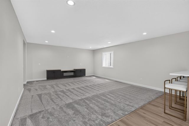 4737 144th Street, Urbandale, IA 50323