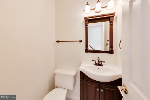 2421 PONDSIDE TER, Silver Spring, MD 20906