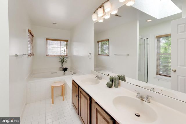 2421 PONDSIDE TER, Silver Spring, MD 20906