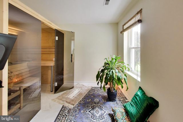 2421 PONDSIDE TER, Silver Spring, MD 20906