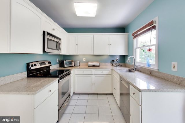 2421 PONDSIDE TER, Silver Spring, MD 20906