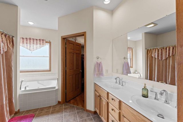 W10180 Tesser Trail, Portage, WI 53901