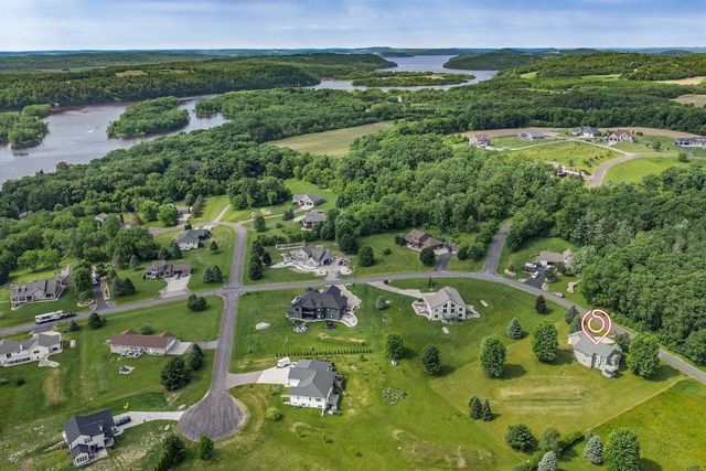 W10180 Tesser Trail, Portage, WI 53901