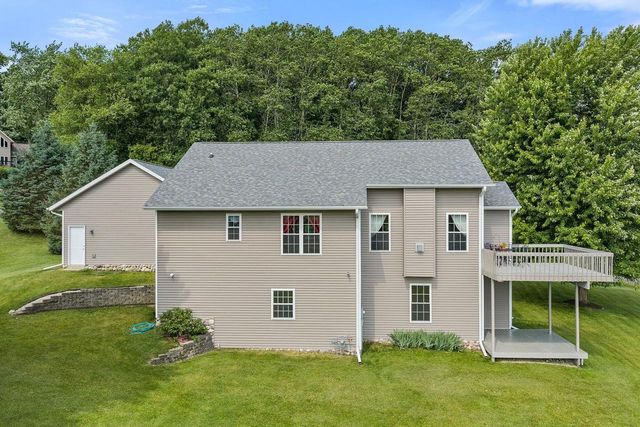 W10180 Tesser Trail, Portage, WI 53901