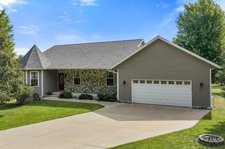 W10180 Tesser Trail, Portage, WI 53901