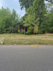 1617 Stevenson Street, Flint, MI 48504