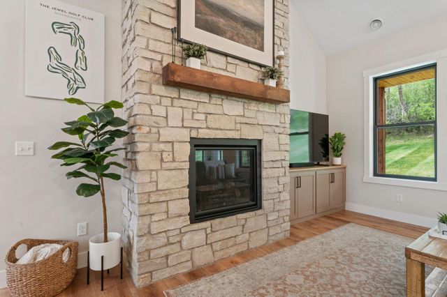 4228 Cassidy Ridge Drive NE, Rochester, MN 55906