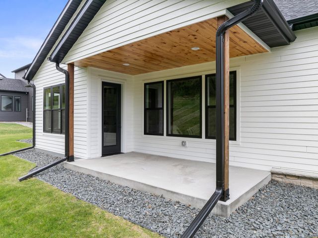 4228 Cassidy Ridge Drive NE, Rochester, MN 55906