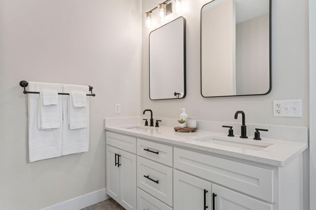 4228 Cassidy Ridge Drive NE, Rochester, MN 55906