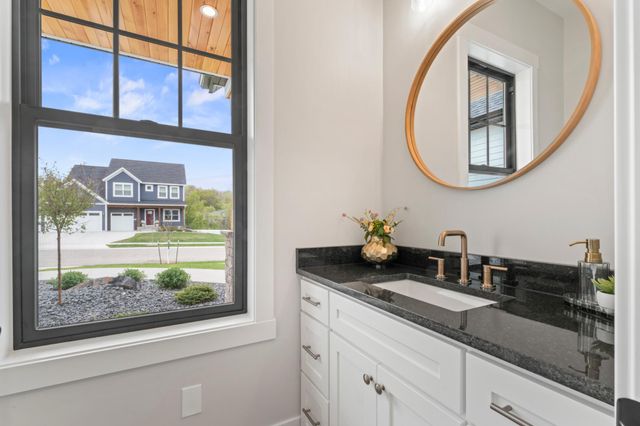 4228 Cassidy Ridge Drive NE, Rochester, MN 55906