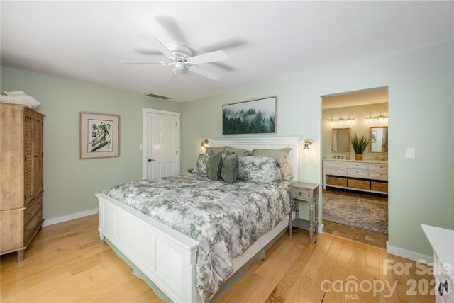 139 Panther Gap Road, Brevard, NC 28712