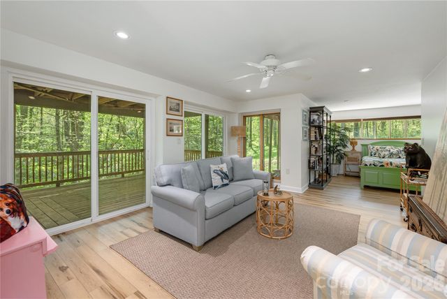 139 Panther Gap Road, Brevard, NC 28712