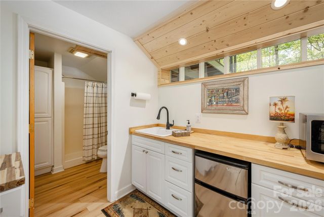 139 Panther Gap Road, Brevard, NC 28712