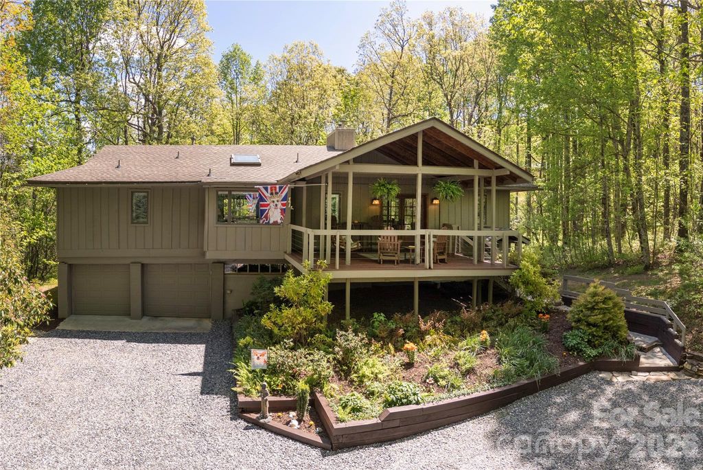 139 Panther Gap Road, Brevard, NC 28712