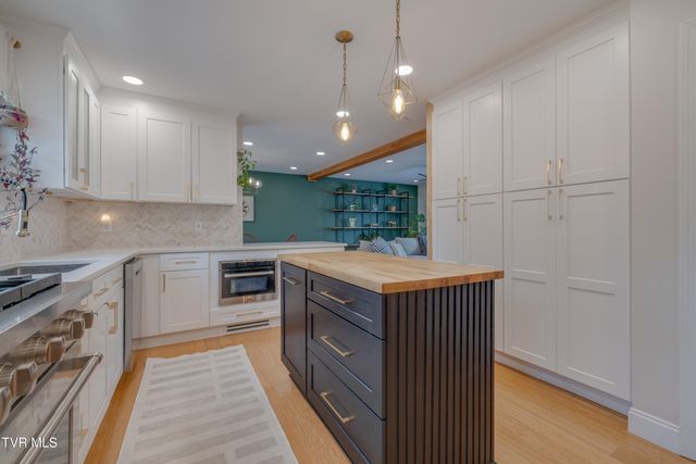 2405 Rambling Road, Johnson City, TN 37604