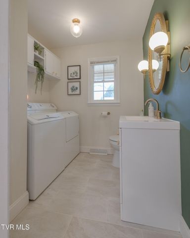 2405 Rambling Road, Johnson City, TN 37604