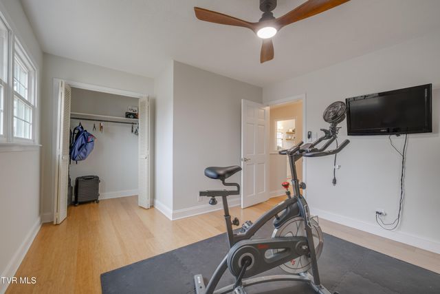 2405 Rambling Road, Johnson City, TN 37604