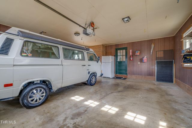 2405 Rambling Road, Johnson City, TN 37604